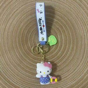 💕Hello Kitty Baker keychain